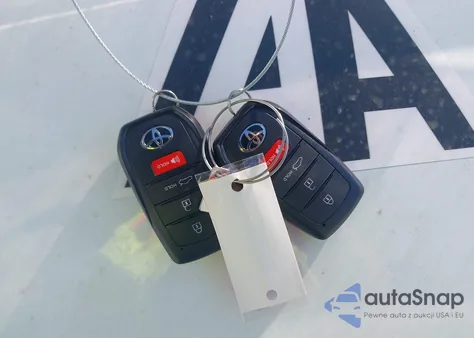 2025 Toyota Corolla Hybrid Se из США, поврежденный, VIN JTDBCMFE0S3104533